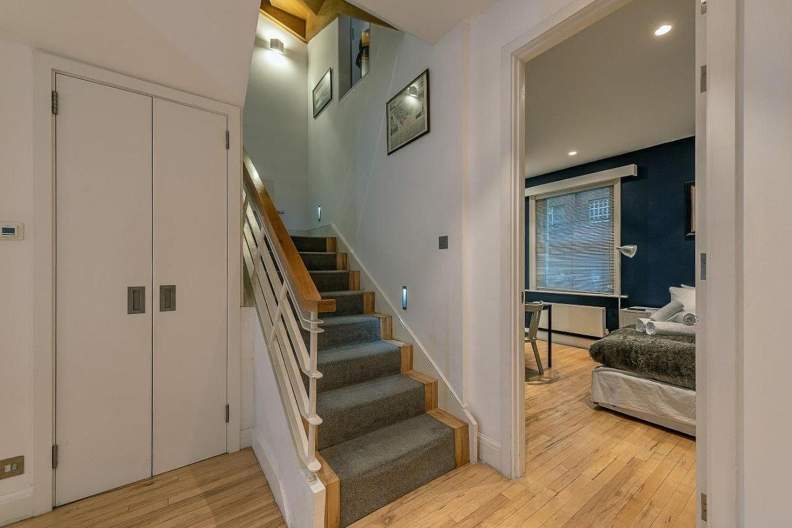 Вілла New Stunning 5Bd Mews House Лондон Екстер'єр фото