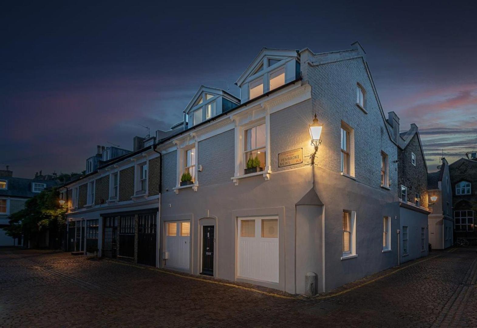 Вілла New Stunning 5Bd Mews House Лондон Екстер'єр фото