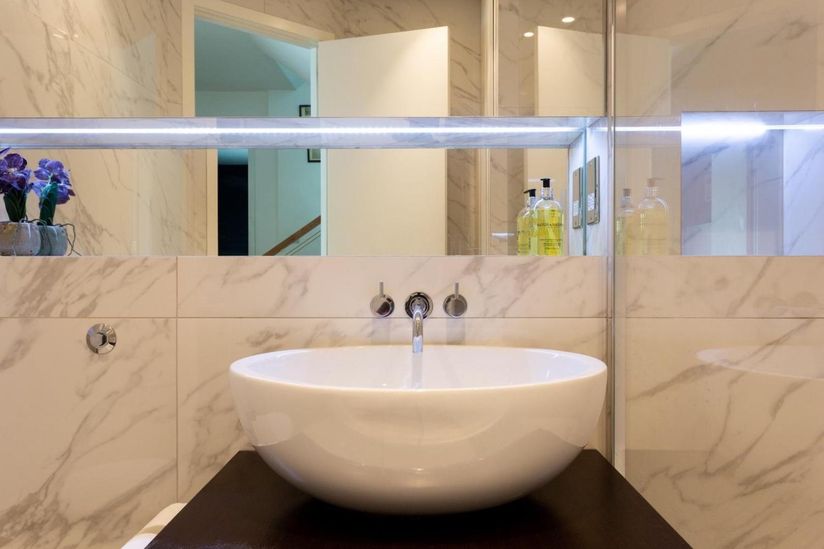 Вілла New Stunning 5Bd Mews House Лондон Екстер'єр фото